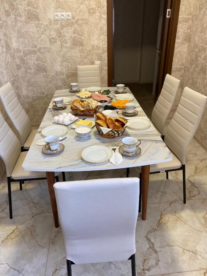 Hotel Sharl Ninotsminda Buitenkant foto