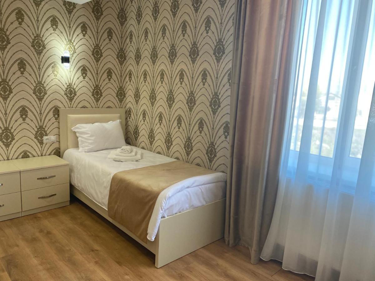 Hotel Sharl Ninotsminda Buitenkant foto
