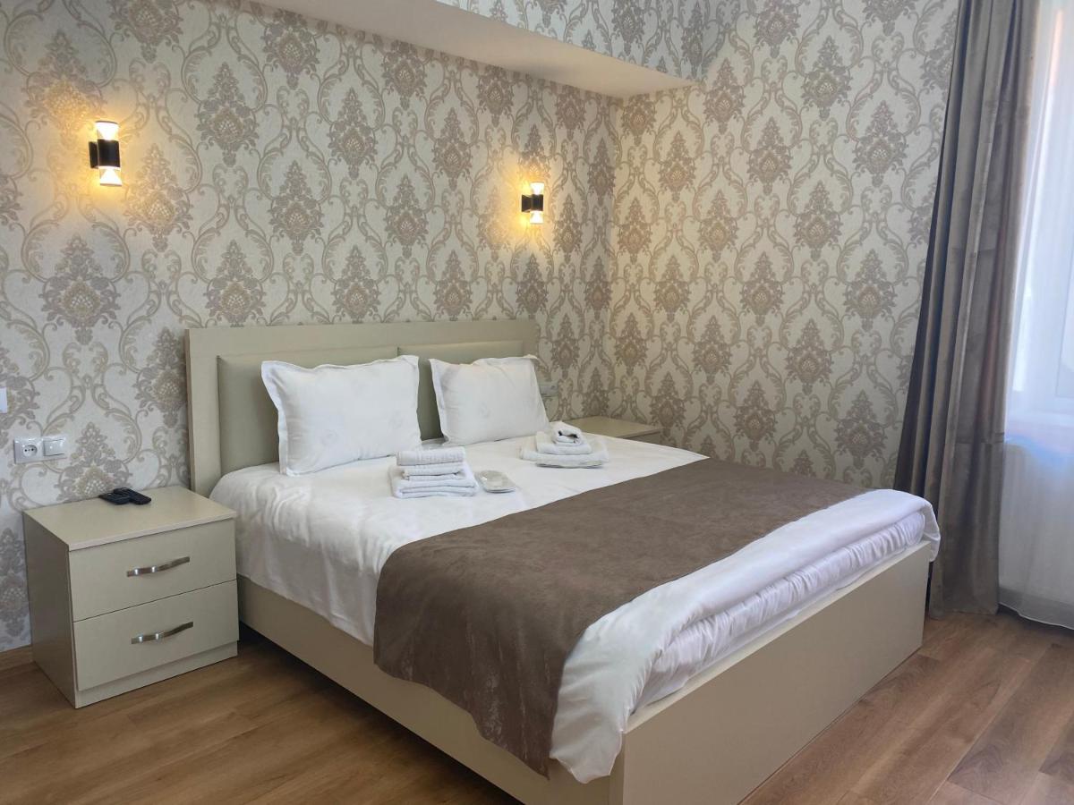 Hotel Sharl Ninotsminda Buitenkant foto