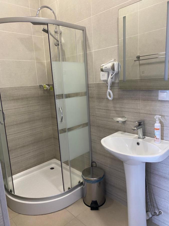 Hotel Sharl Ninotsminda Buitenkant foto