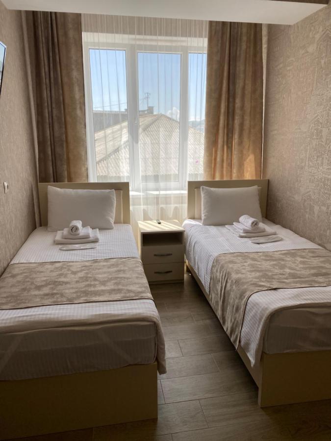 Hotel Sharl Ninotsminda Buitenkant foto