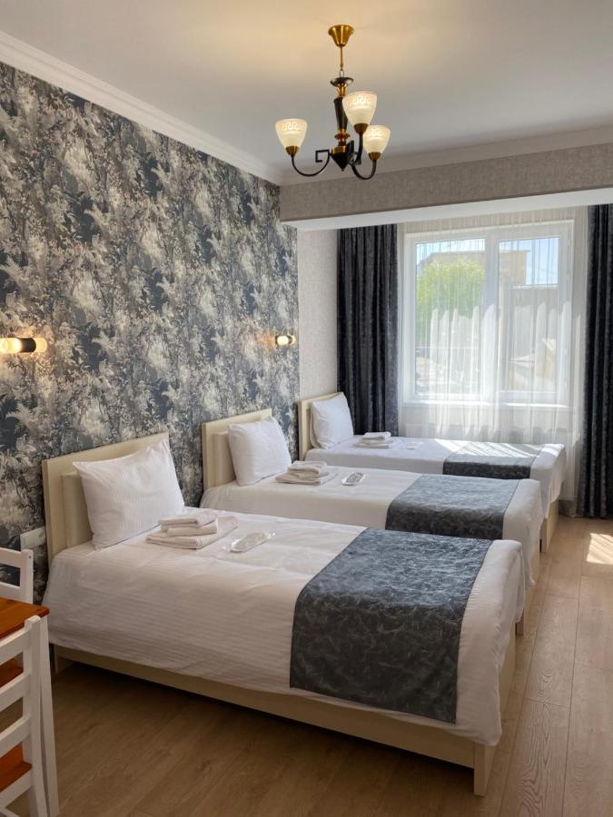 Hotel Sharl Ninotsminda Buitenkant foto